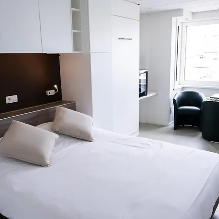 Rewindhotel מלון 3*